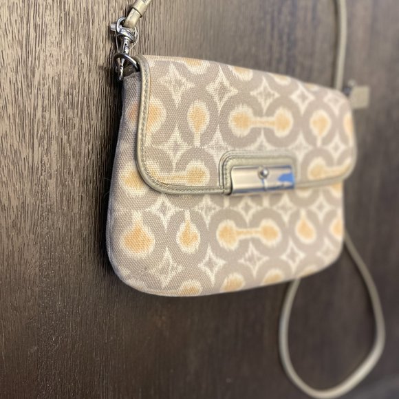 Coach Crossbody Pastel Gray Pink/Peach Bag Spring / Easter Converts to Hand Bag - Picture 6 of 9